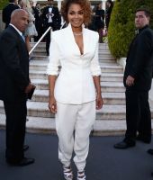 2013_amfAR_arrival_009.jpg