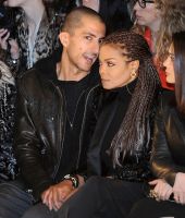2013_MFW_Cavalli_FrontRow_006.jpg
