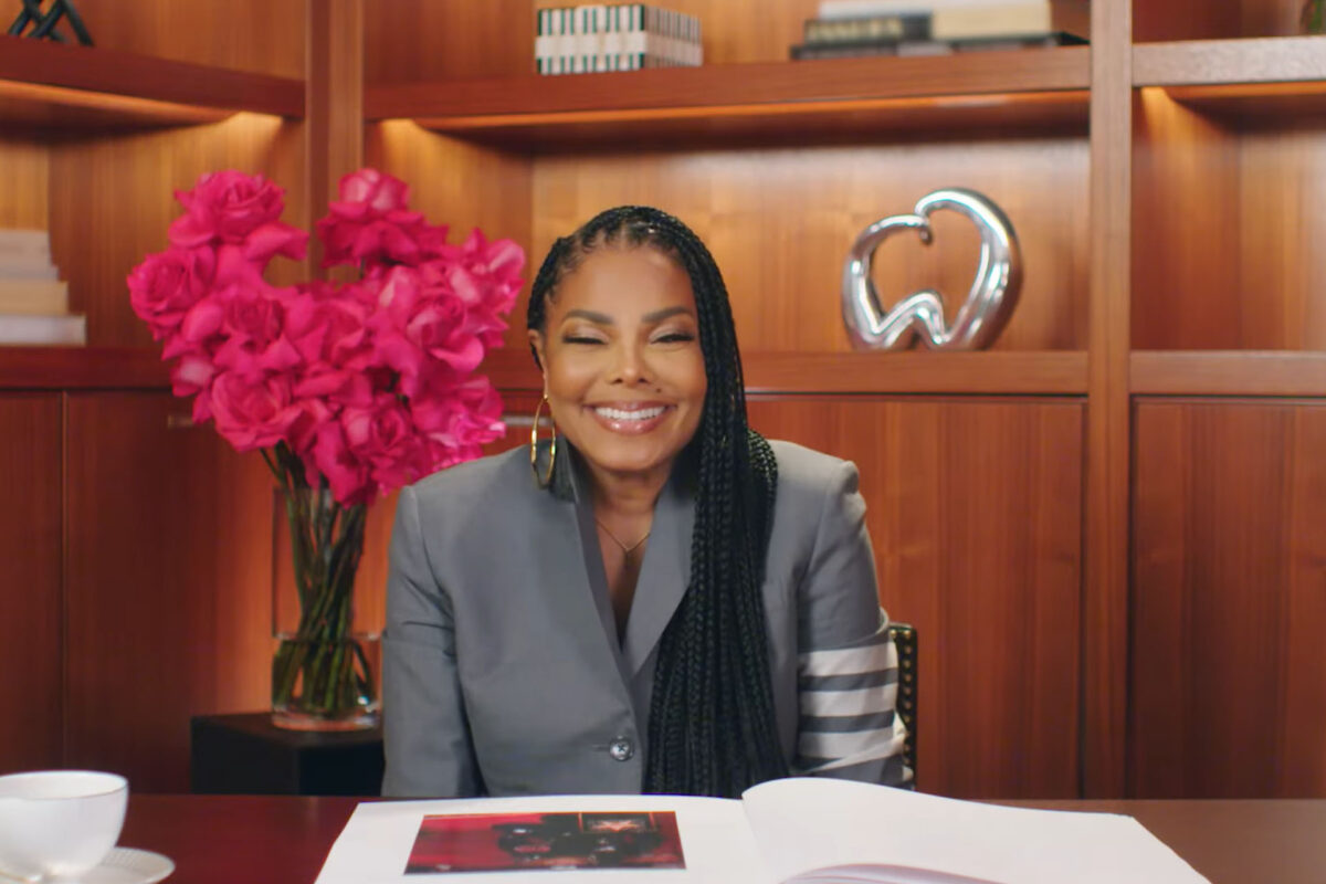 LIFE IN LOOKS: Janet Jackson revisita seus looks icônicos com a British Vogue